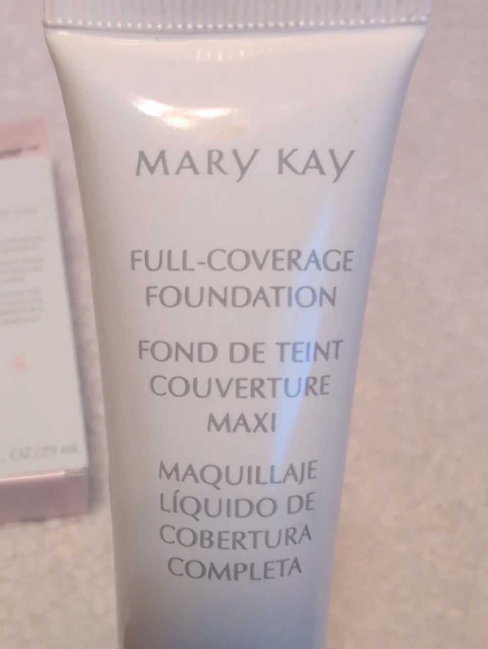 NWT Mary Kay Full-Coverage Foundation – Ivory 200
